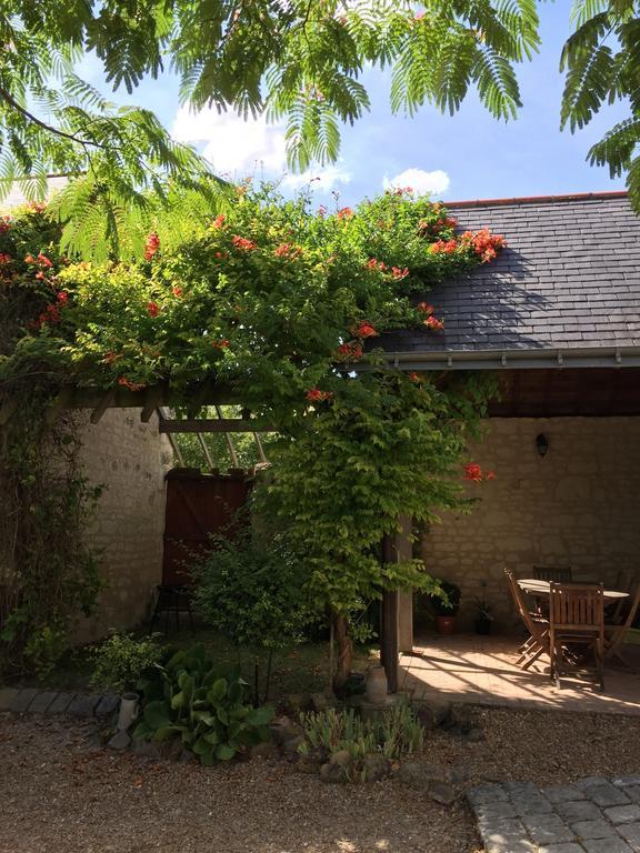 Les Caves Hotel Ambillou-Chateau Exterior photo